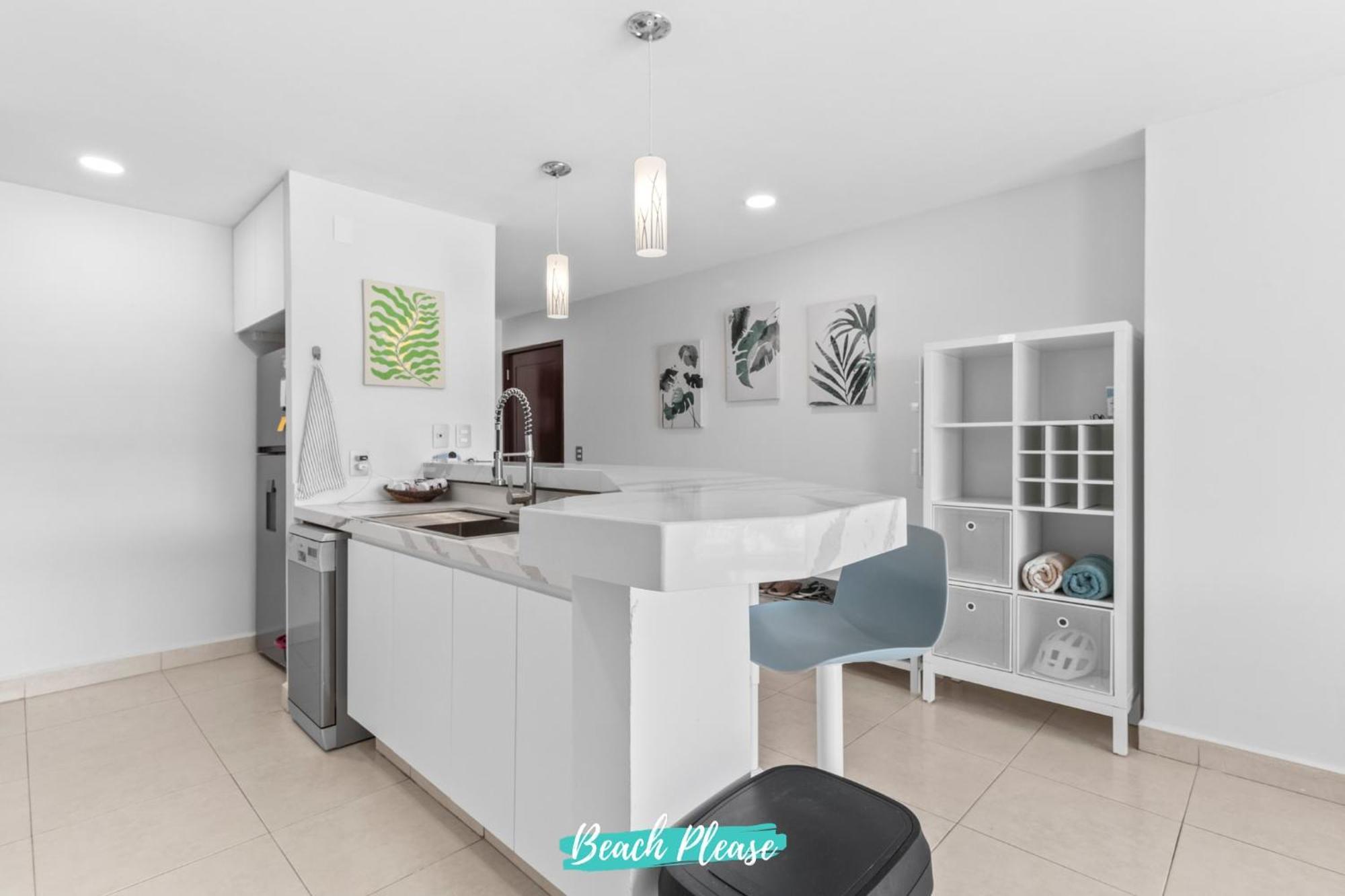 Villamagna - Beachfront Retreat With Oceanviews นวยโวบาญาร์ตา ภายนอก รูปภาพ